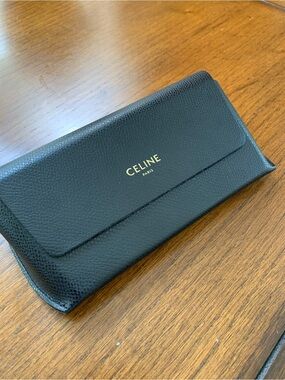 Celine paris black leather women’s sunglasses case - no sunglasses